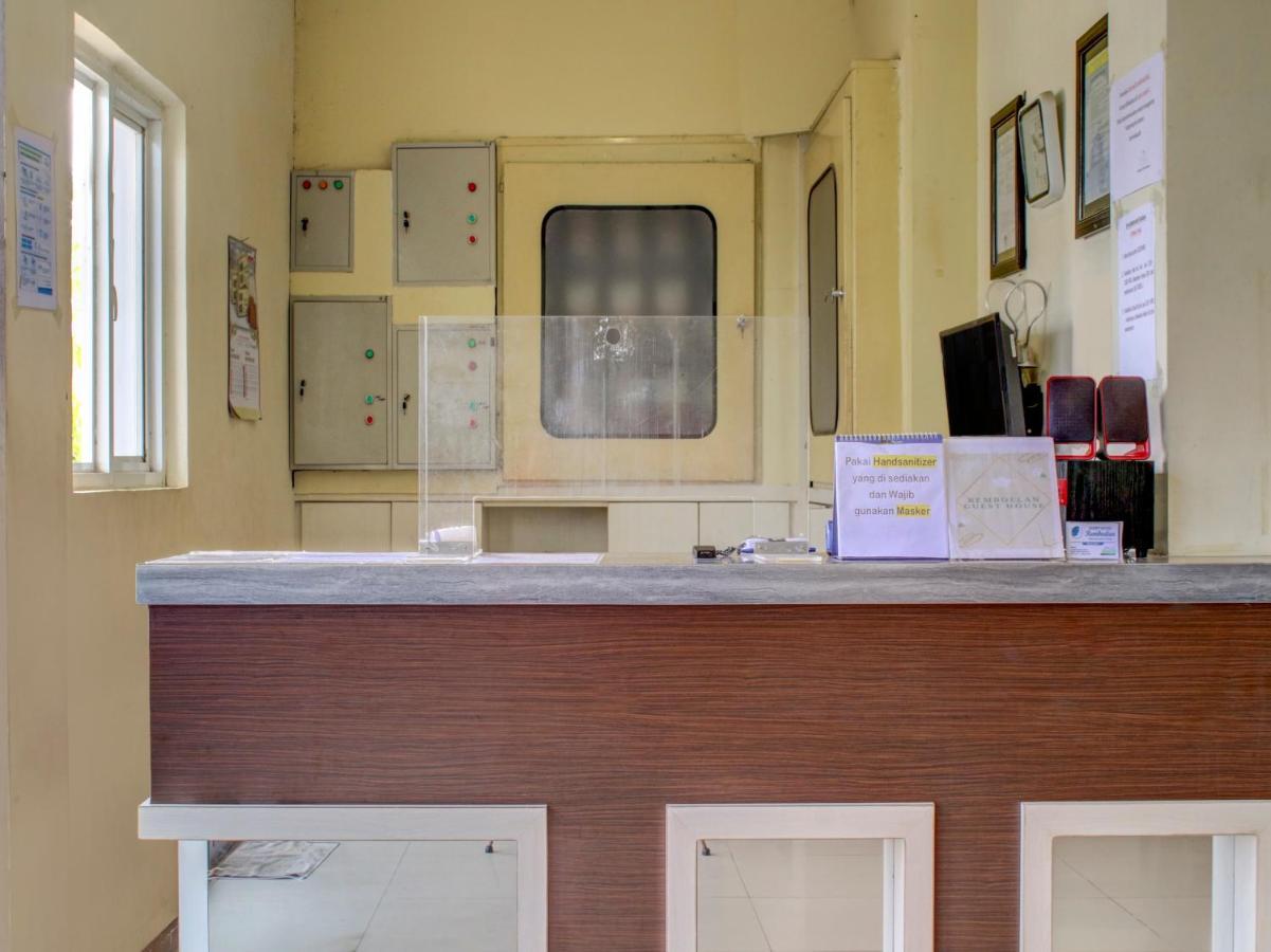 Oyo 90162 Remboelan Guest House Sungai Lutus Екстериор снимка