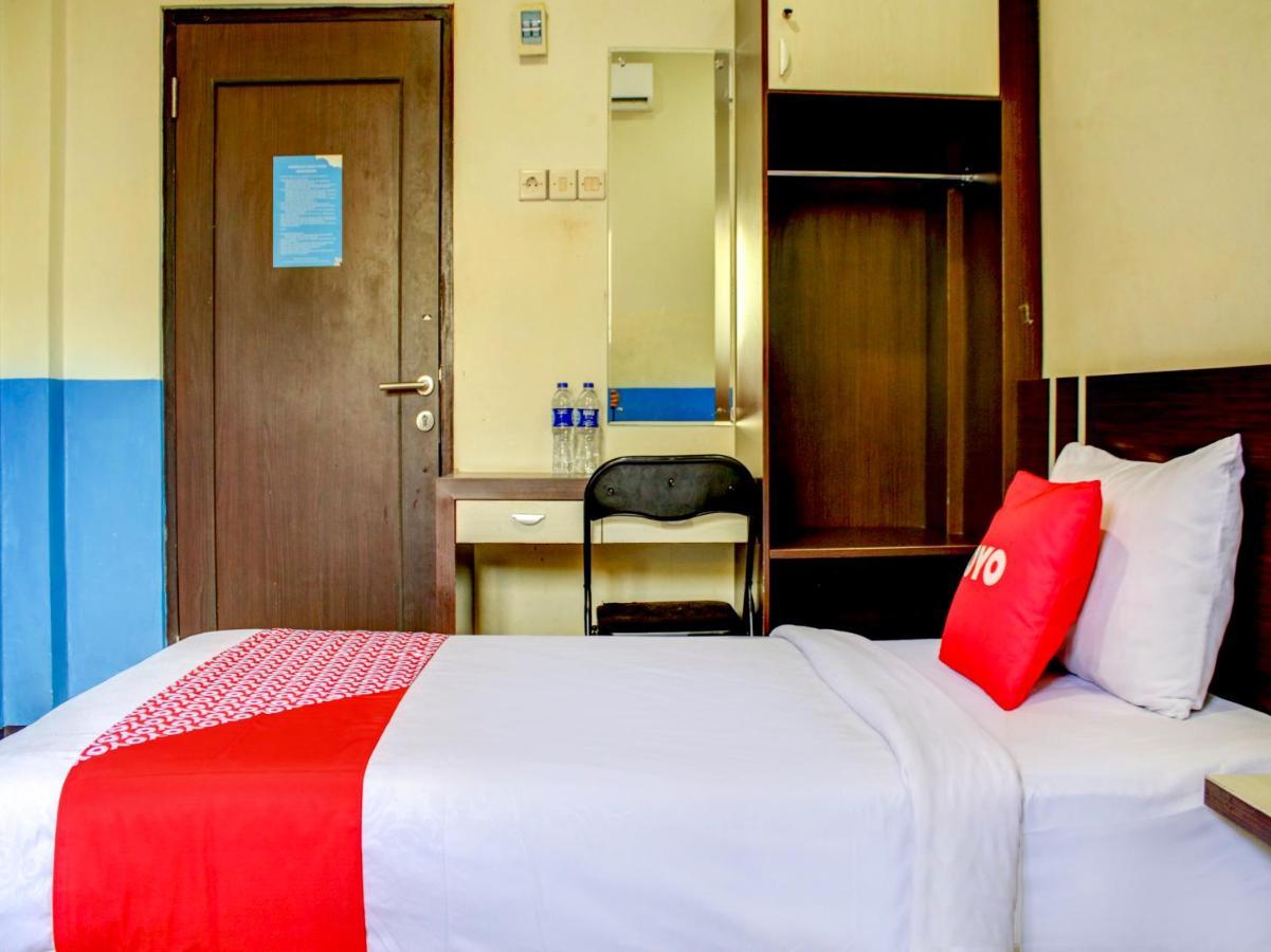 Oyo 90162 Remboelan Guest House Sungai Lutus Екстериор снимка