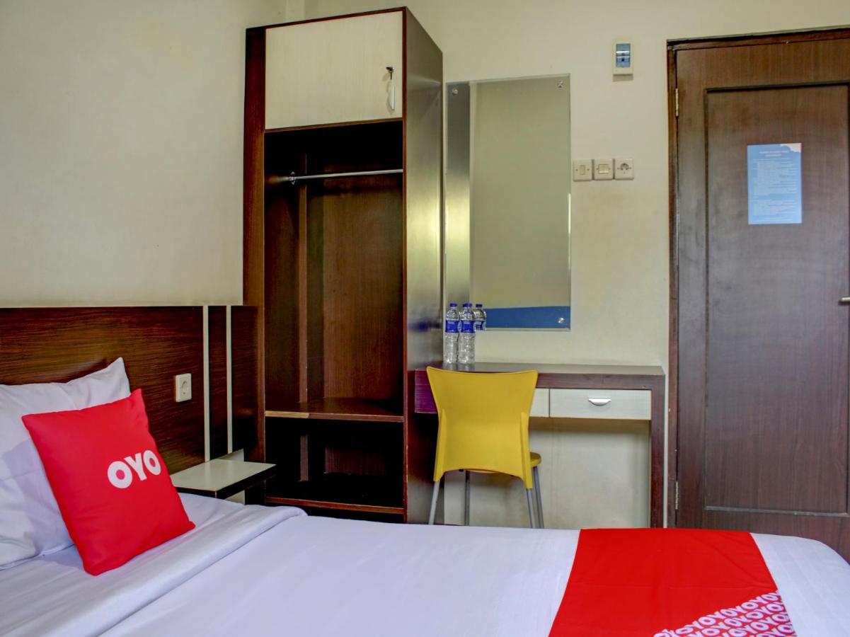 Oyo 90162 Remboelan Guest House Sungai Lutus Екстериор снимка