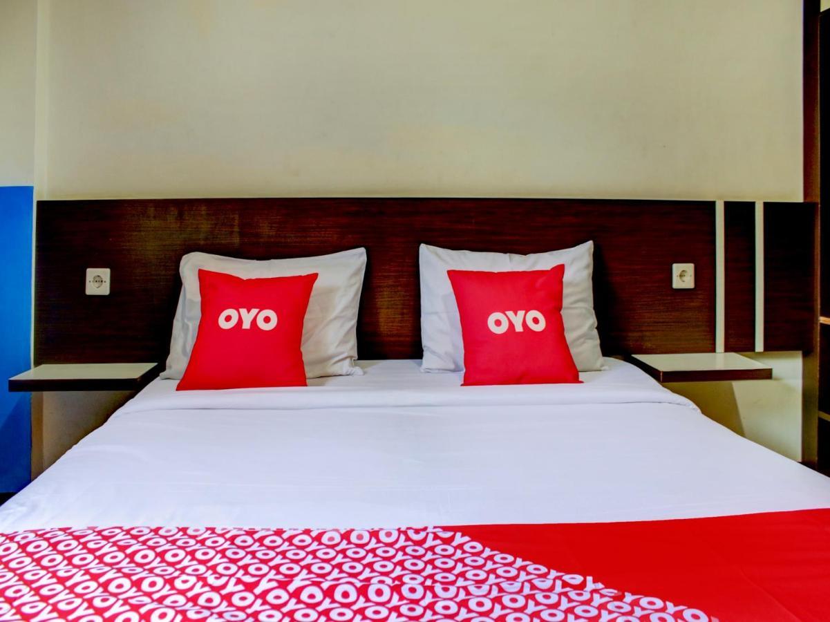 Oyo 90162 Remboelan Guest House Sungai Lutus Екстериор снимка